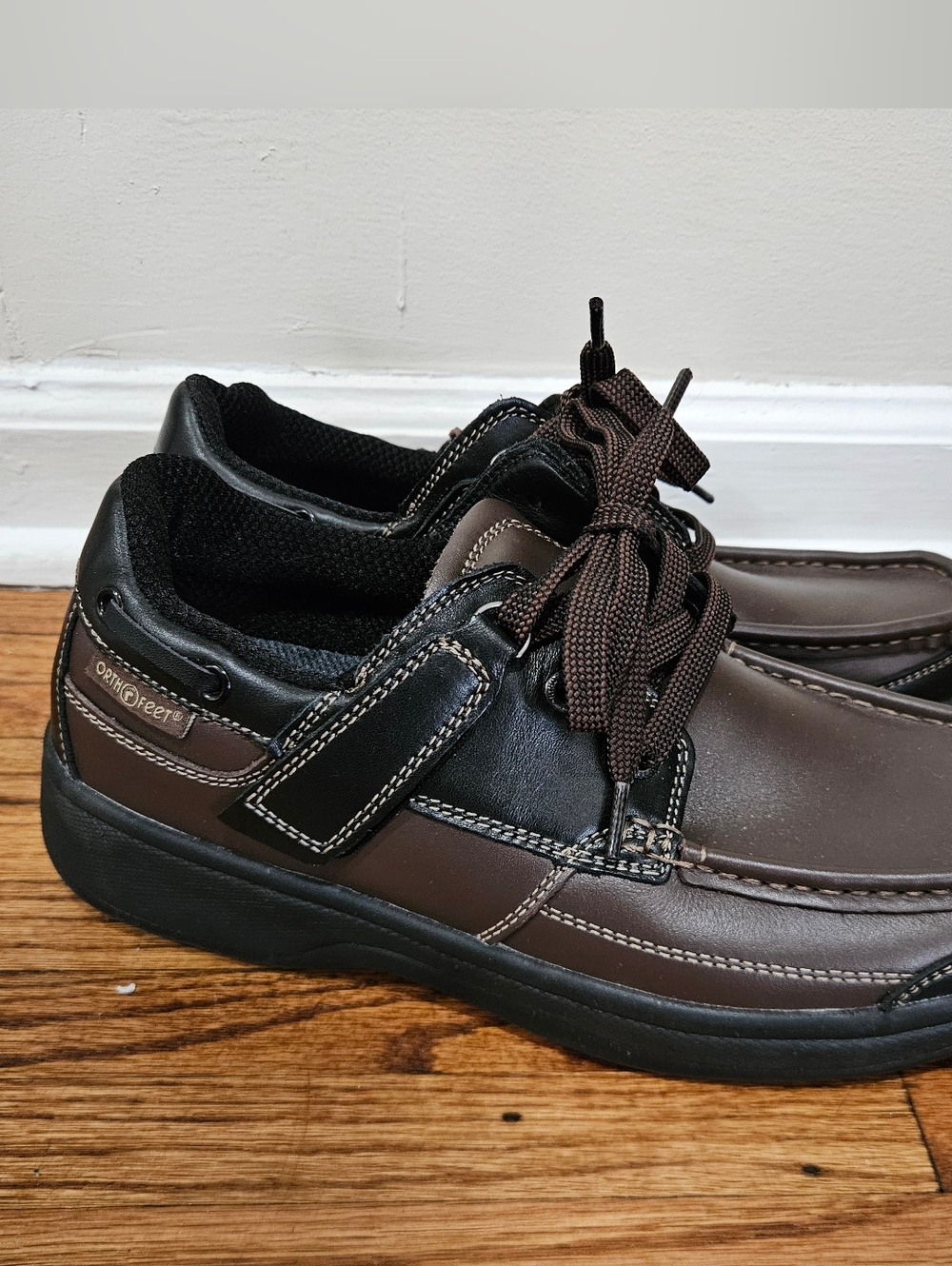 Orthofeet Mens Shoes 7.5 7.5M Leather Orthopedic Boat Walking Baton Rouge 422